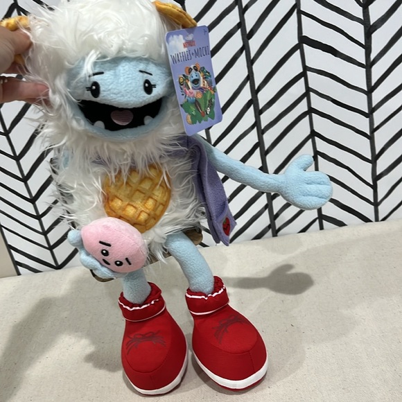 NWT Waffles + Mochi Stuffed Character from Netflix - Picture 10 of 11